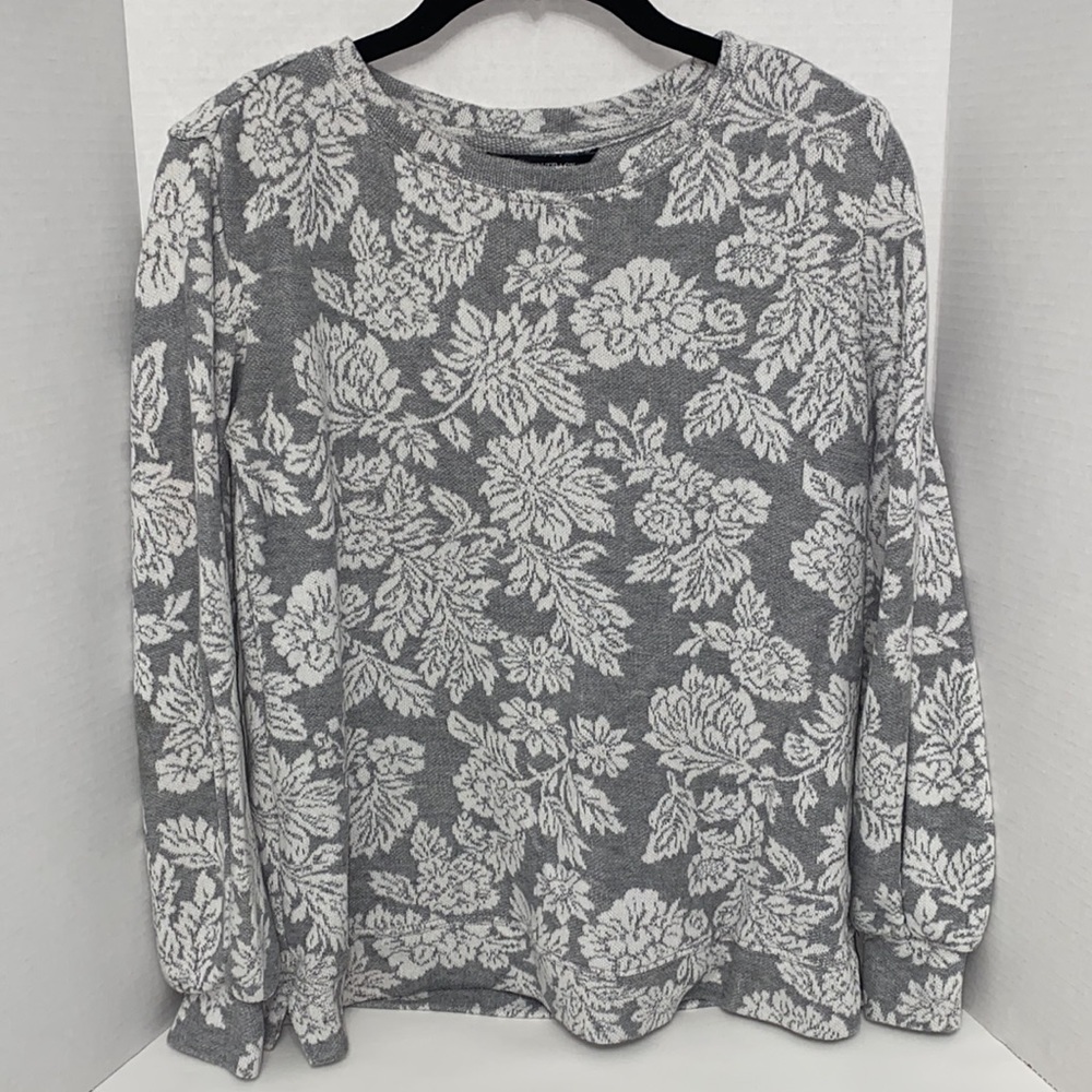 Ellen Tracy Sweater Size S